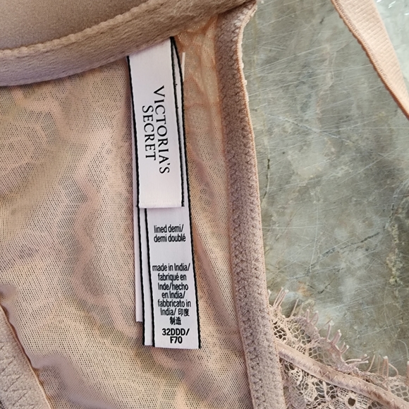 NWOT Victorias Secret Dream Angels lightly lined demi front clasp 32DDD - Picture 4 of 4